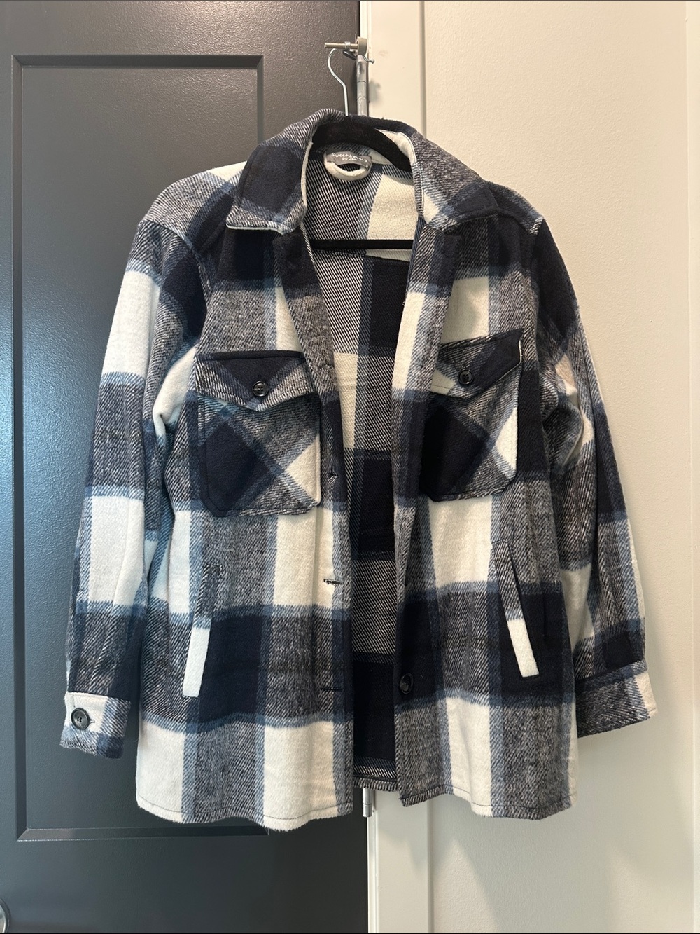 Classic Plaid Shacket Jacket - Navy & White